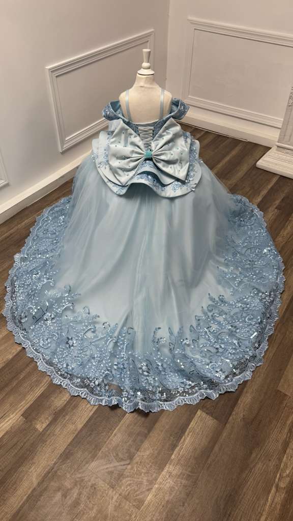 Model 335 Light Blue